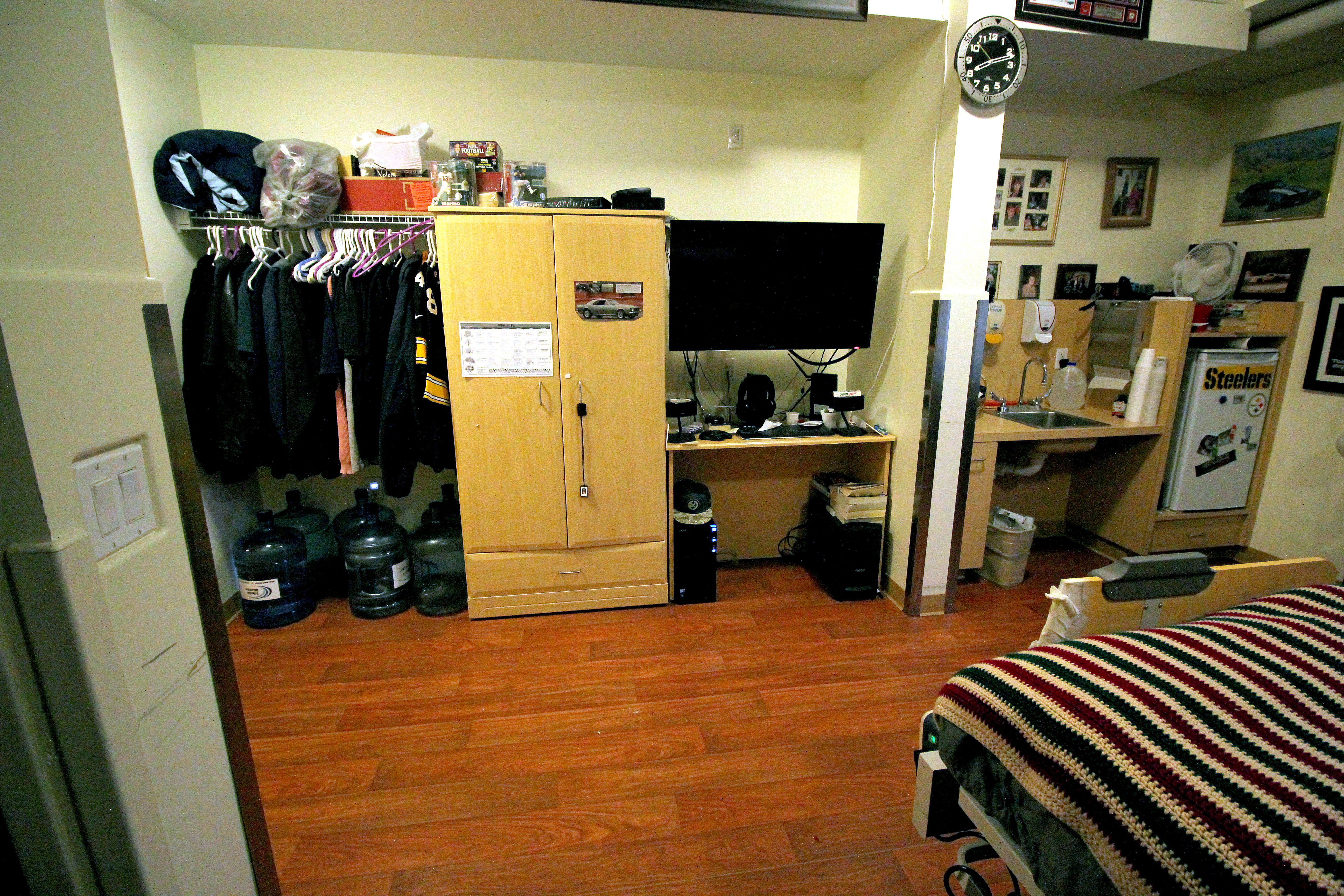 garrison-resident-room1129