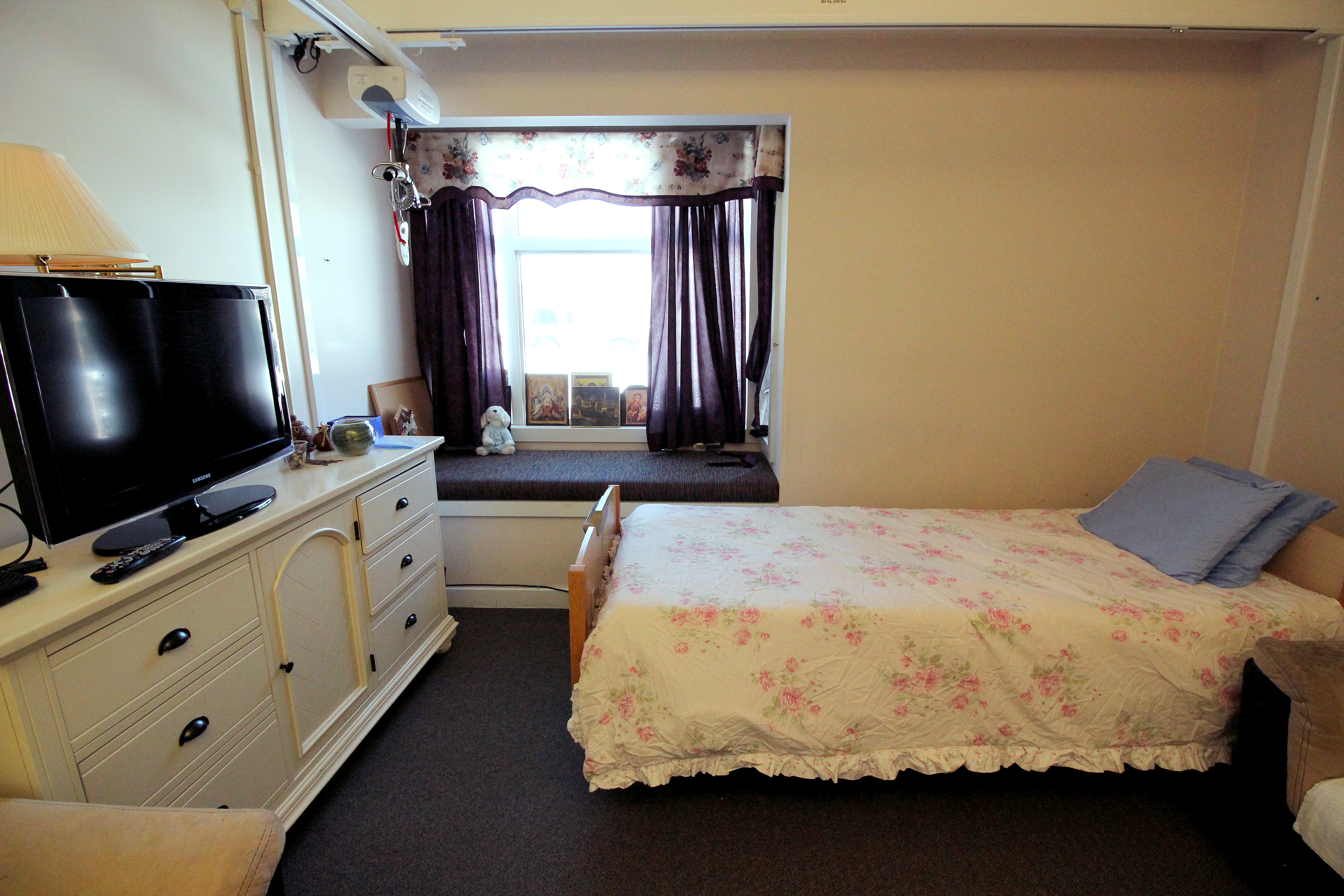 signal-pointe-resident-room1259