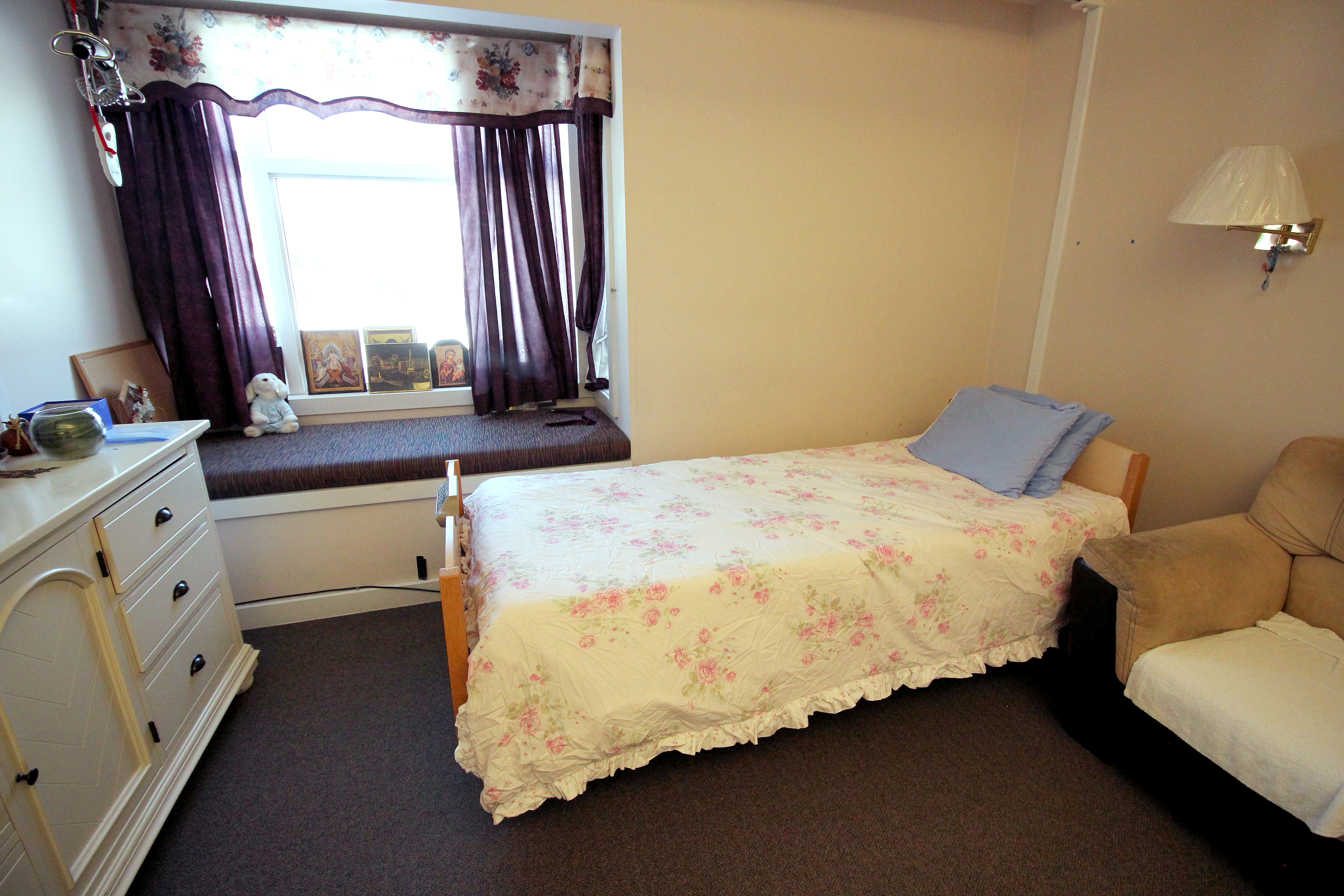 signal-pointe-resident-room1261