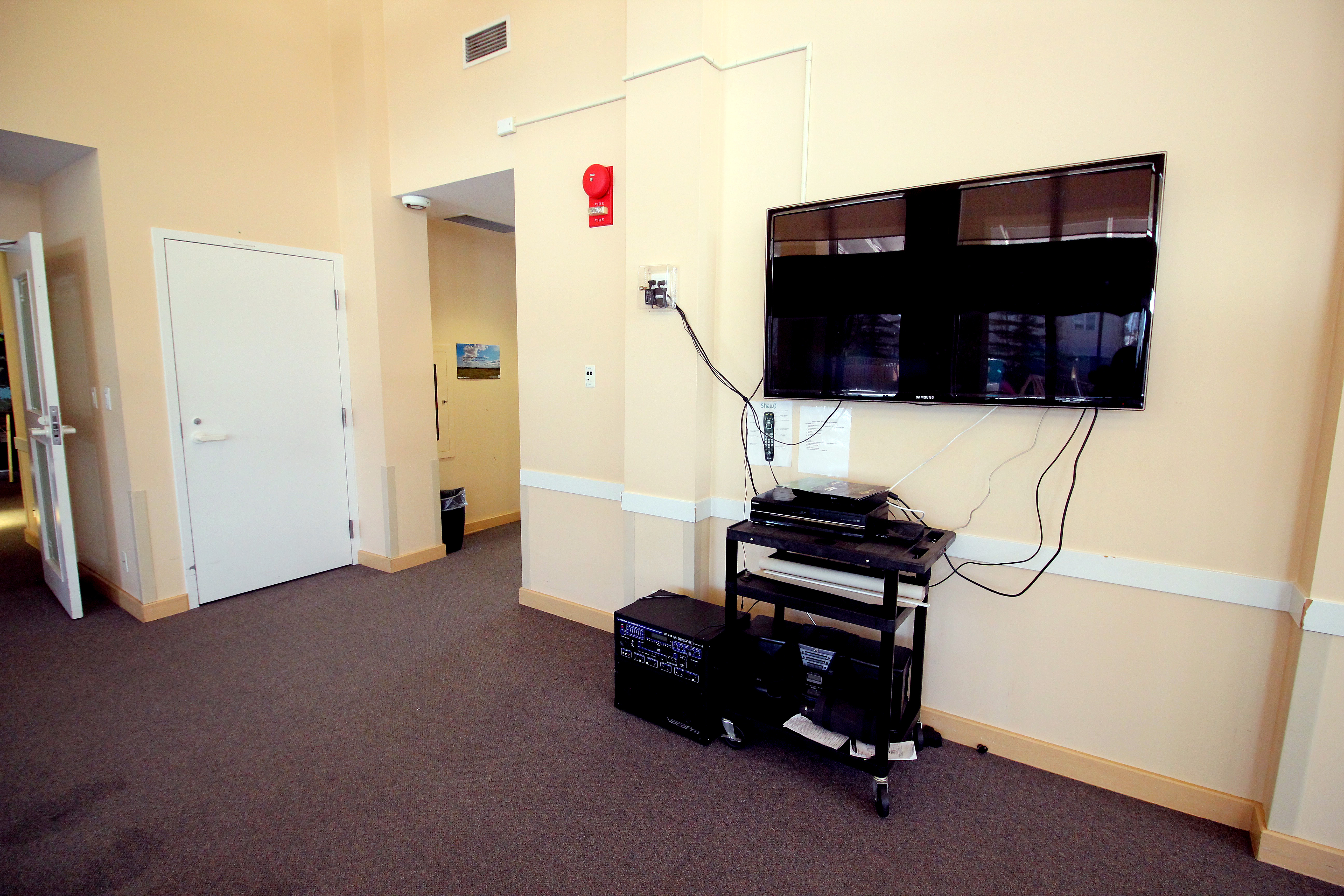 signal-pointe-town-hall1302